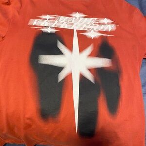 Oversized graphic tee